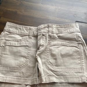 Unionbay Juniors size 3 tan shorts